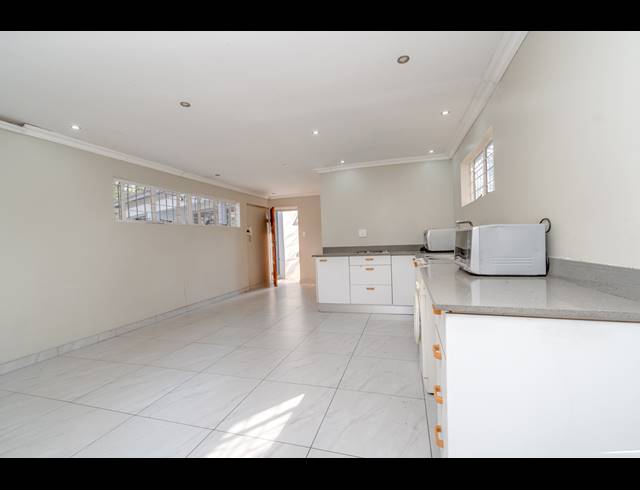 1,907M² VACANT LAND FOR SALE IN BRYANSTON